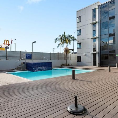 Central Mount Apartment, Quiet And Spacious With Pool Mount Maunganui Exterior foto