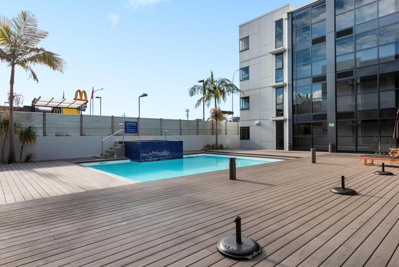 Central Mount Apartment, Quiet And Spacious With Pool Mount Maunganui Exterior foto