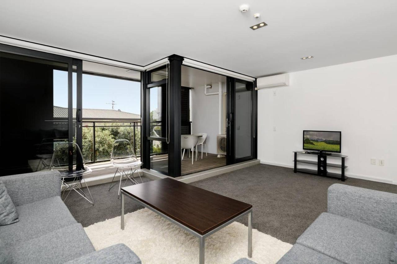 Central Mount Apartment, Quiet And Spacious With Pool Mount Maunganui Exterior foto